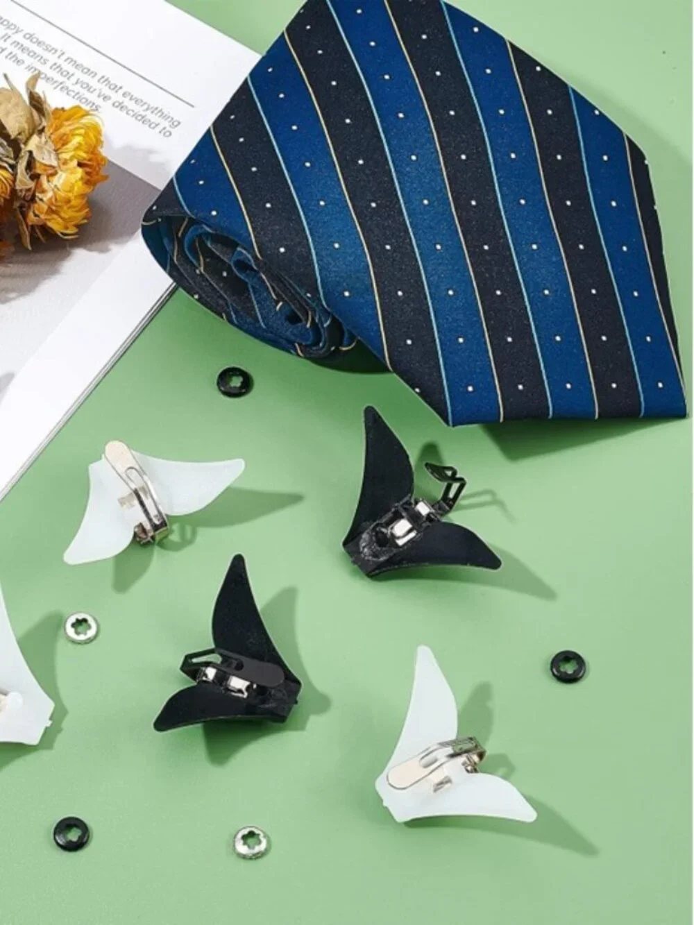 Bowtie/Tie Hardware Fastener Clips with Plastic Fixed Collar Clips | Black | Whi